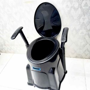 توالت فرنگی پلاستیکی دسته دار مشکی